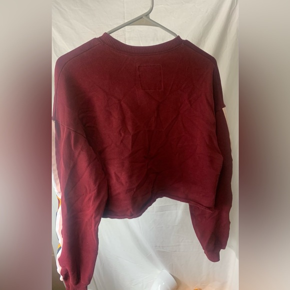 Hollister Cropped Maroon Sweatshirt - Picture 2 of 4